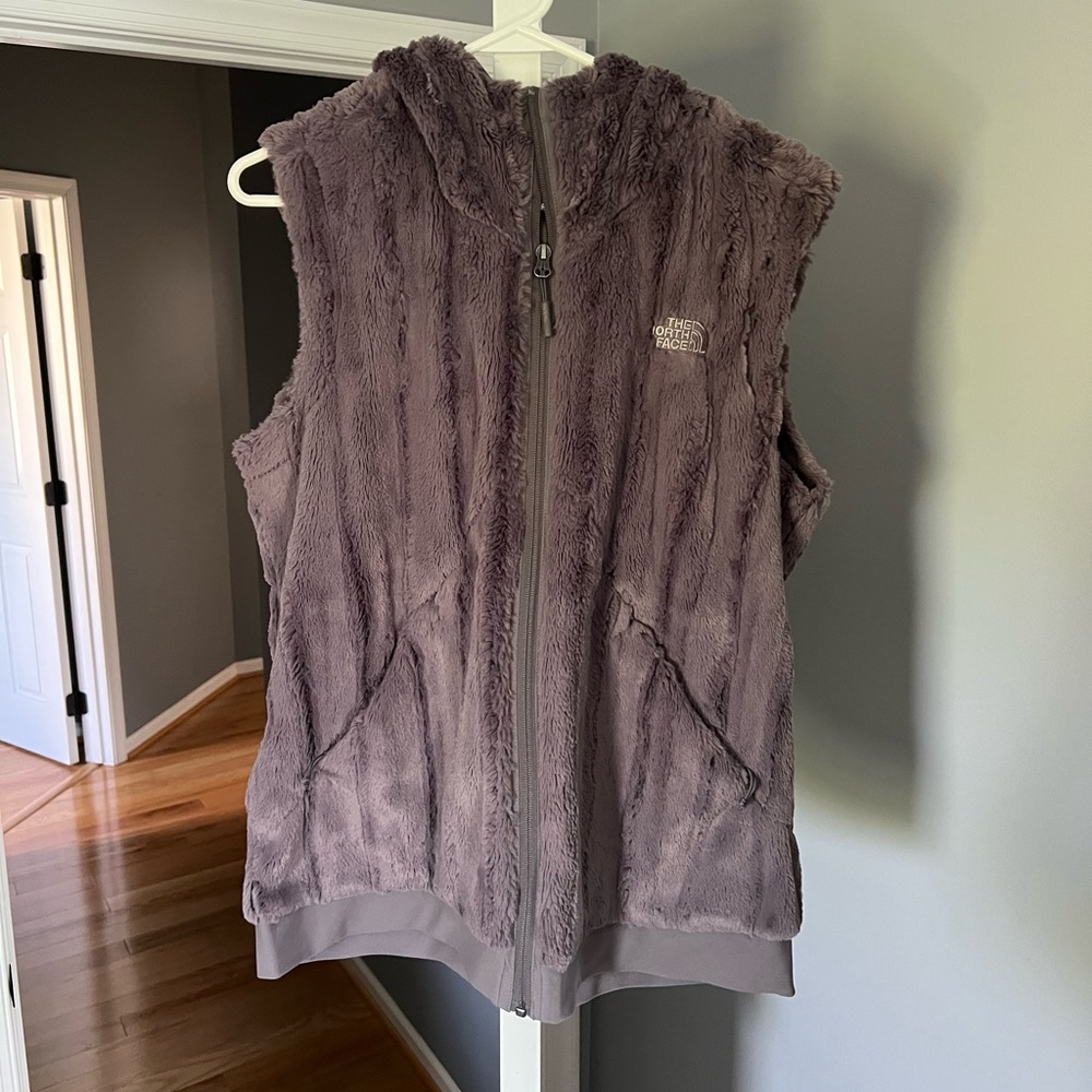 North face Vest Size Large